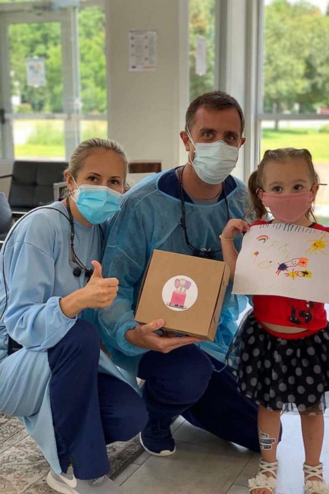 PHOTO: Mia Villa has whipped up over 1,000 cookies and delivers them to hospital staff, supermarket employees, veterinarians and fire and police departments in New York--all at a safe distance.