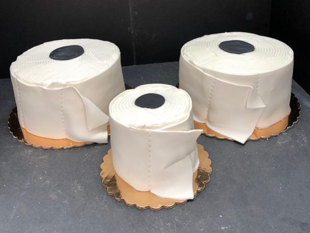 Toilet paper cakes are popping up in supermarkets and bakeries