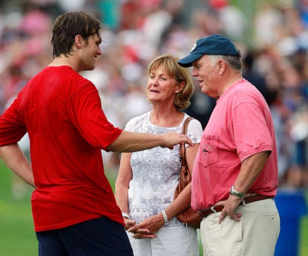 Tom Brady shares heartfelt note on his parents' 50th wedding anniversary -  Good Morning America