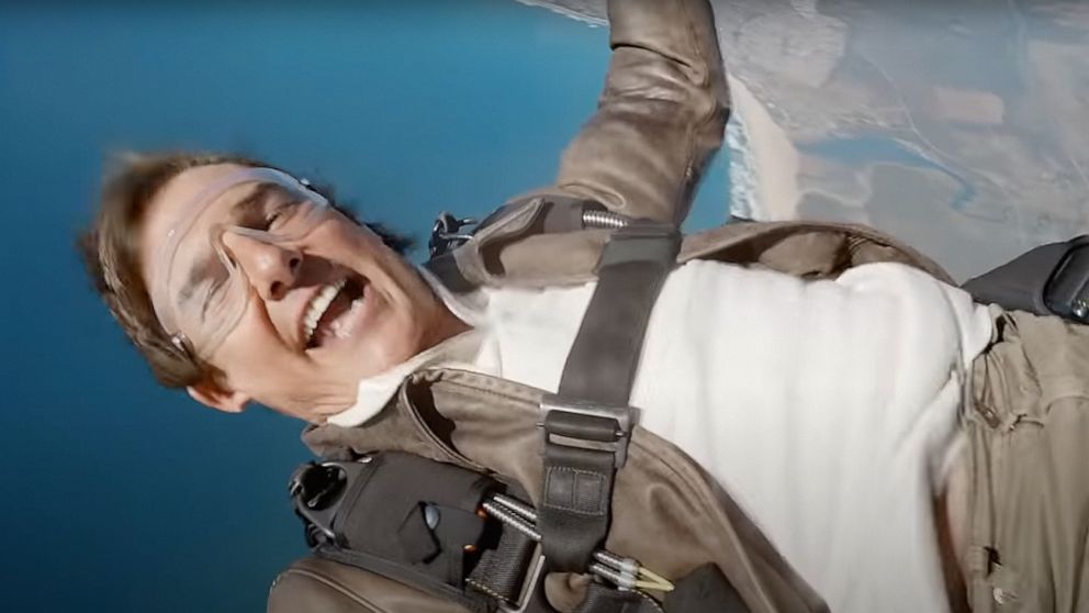 VIDEO: Tom Cruise thanks ‘Top Gun: Maverick’ fans while skydiving