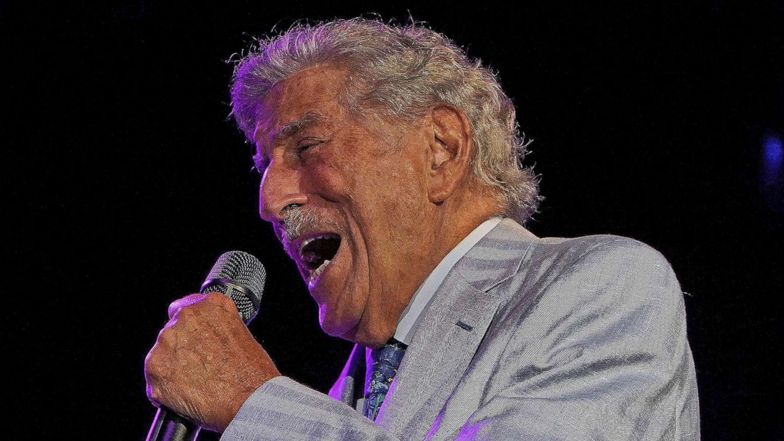 PHOTO: Tony Bennett performs in a private concert at the Picasso Ballroom at Encore Boston Harbor in Everett, Mass., Aug. 8, 2019.