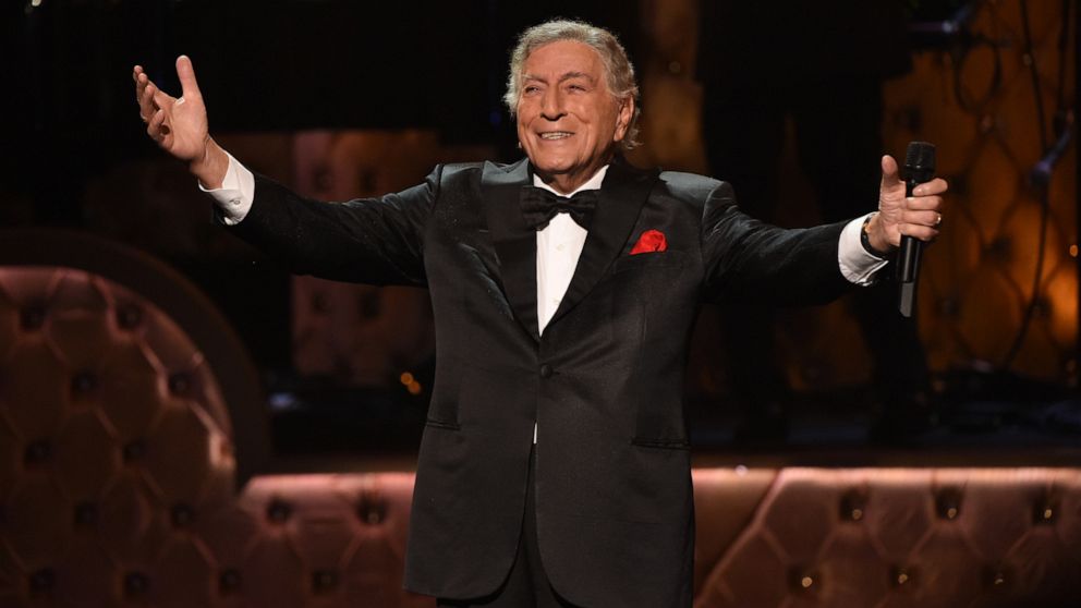 VIDEO: Legendary singer Tony Bennett dies at 96