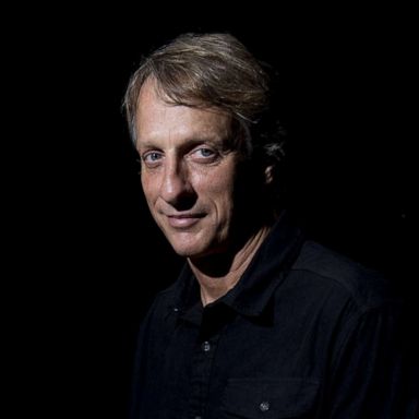 When I see her now, she doesn't recognize me': Skater Tony Hawk talks about  his mom's Alzheimer's - ABC News