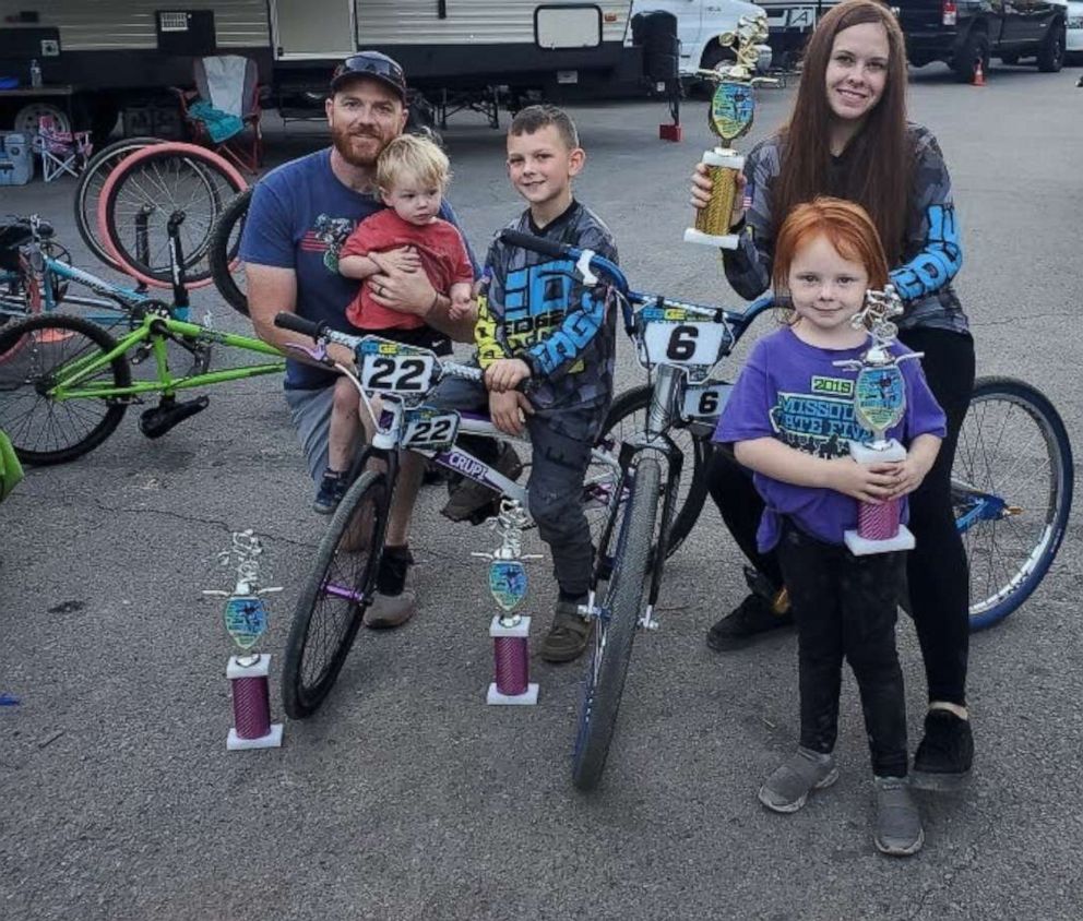 PHOTO: Kuri and Mike Bolger pose with their kids Kinlee, Owen and Brysen after competing in a bicycle race in this undated photo.
