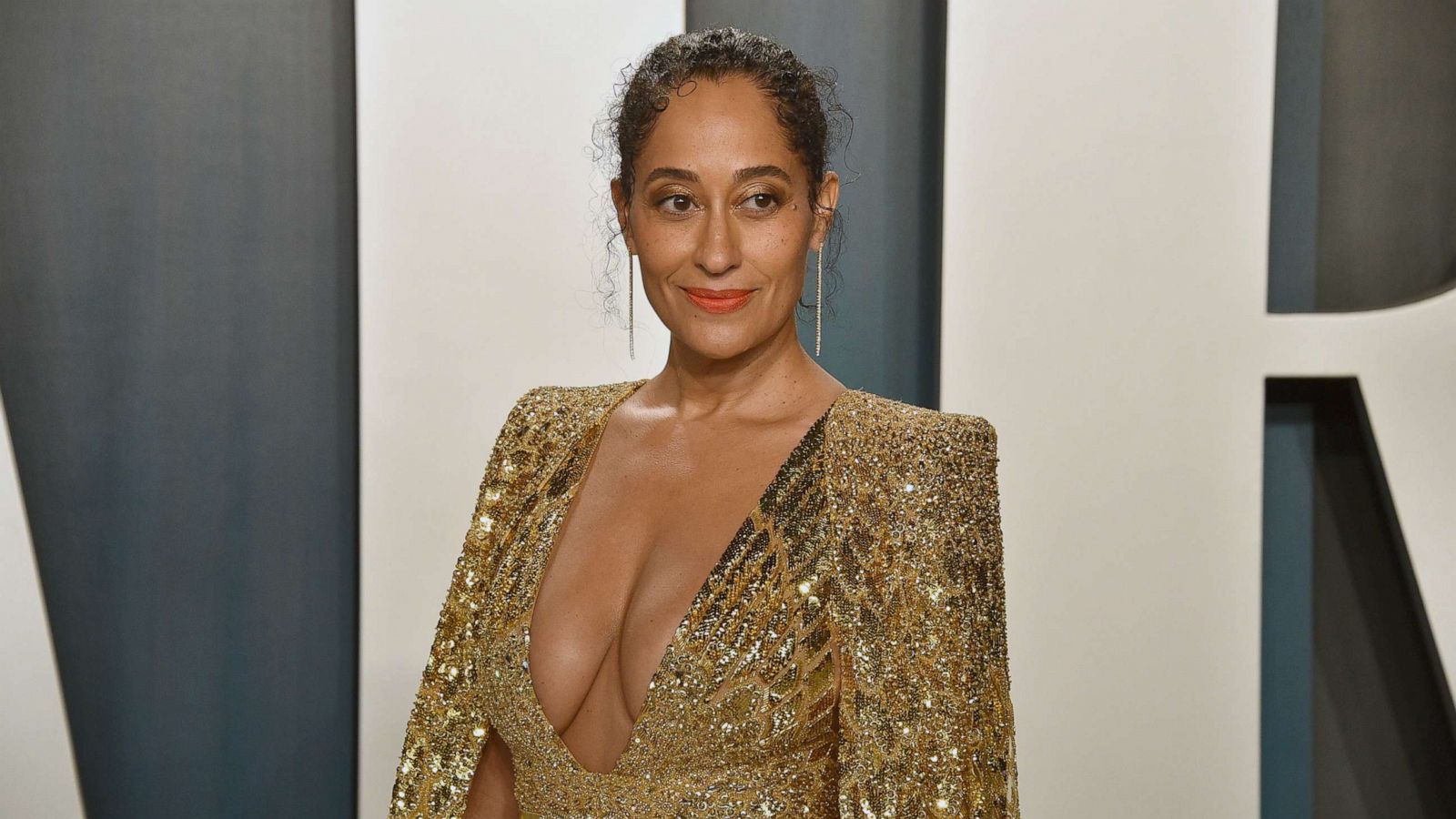 PHOTO: Tracee Ellis Ross attends the 2020 Vanity Fair Oscar Party at Wallis Annenberg Center for the Performing Arts on Feb. 9, 2020 in Beverly Hills, Calif.