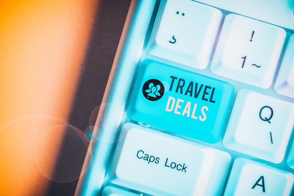 PHOTO: Finding travel ideas while searching online