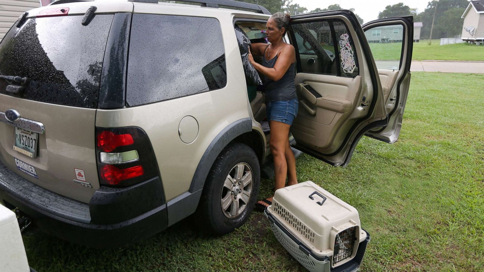 PHOTO: Amy Vasquez packs her car with belongings as Tropical Storm Barry approaches land in Port Sulphur, La., July 11, 2019.