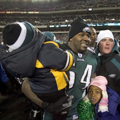 PHOTO: Philadelphia Eagles Jeremiah Trotter during the NFC Championship in Philadelphia, Penn., on Jan. 23, 2005 at Lincoln Financial Field.