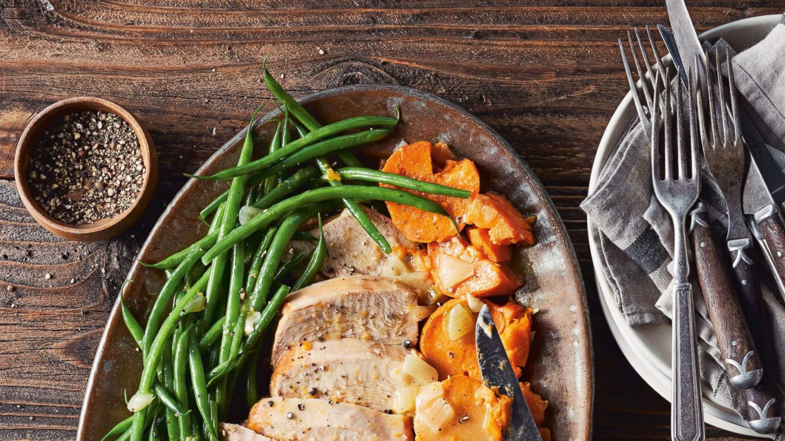 PHOTO: Turkey breast with sweet potatoes, green beans and gravy are pictured from the cookbook "Skinnytaste One & Done" by Gina Homolka.