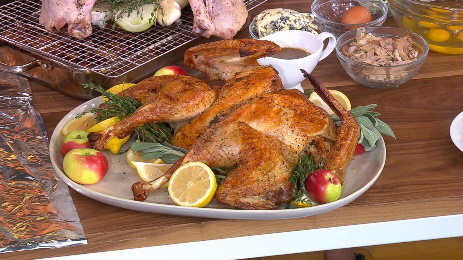 PHOTO: Michael Symon shares his spatchcocked turkey recipe for Thanksgiving on "GMA".