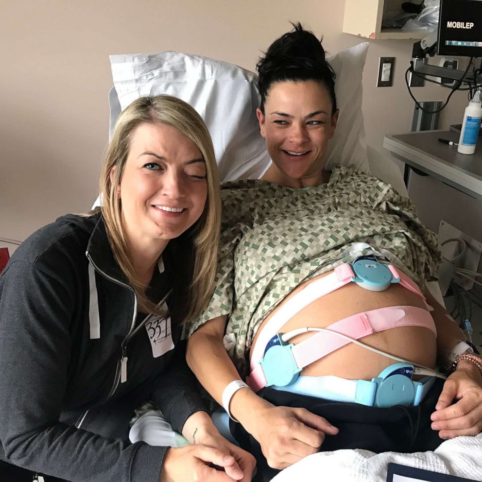 VIDEO: Woman who carried twins for twin sister gives birth