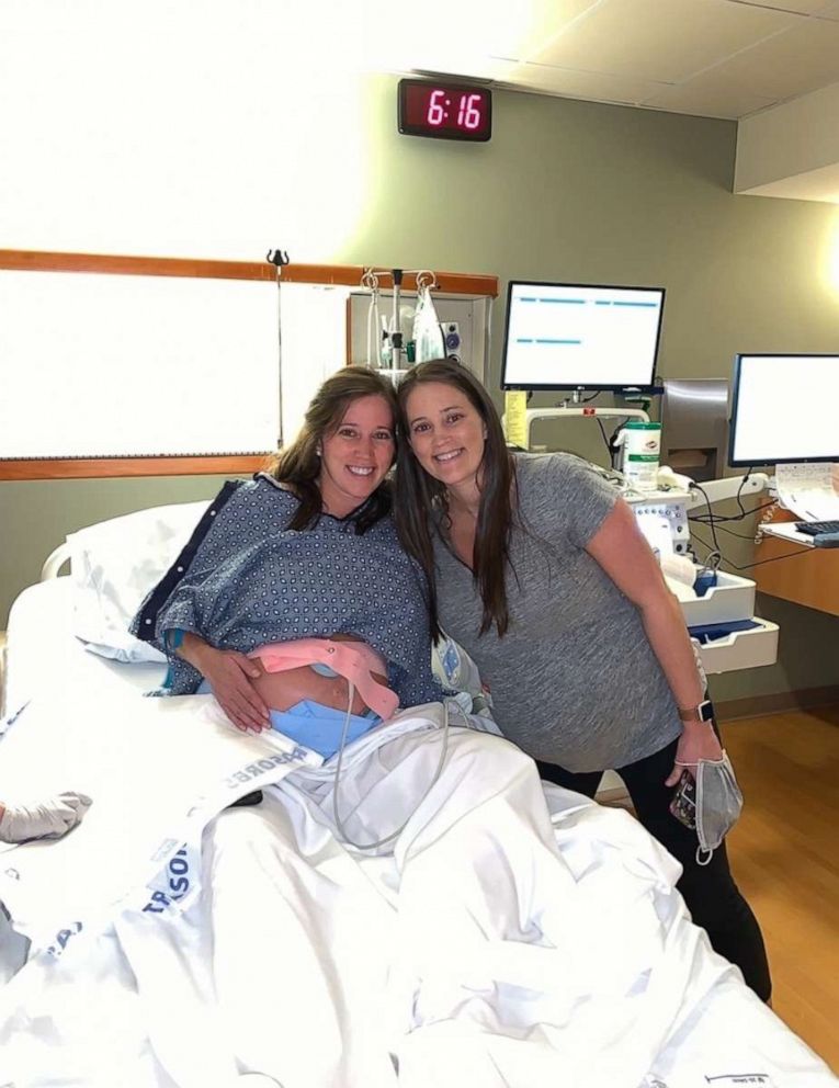 PHOTO: Twin sisters Amber Tramontana and Autum Shaw were in neighboring rooms at Fort Sanders Regional Medical Center in Knoxville, Tennessee, when they gave birth 90 minutes apart on Oct. 29.