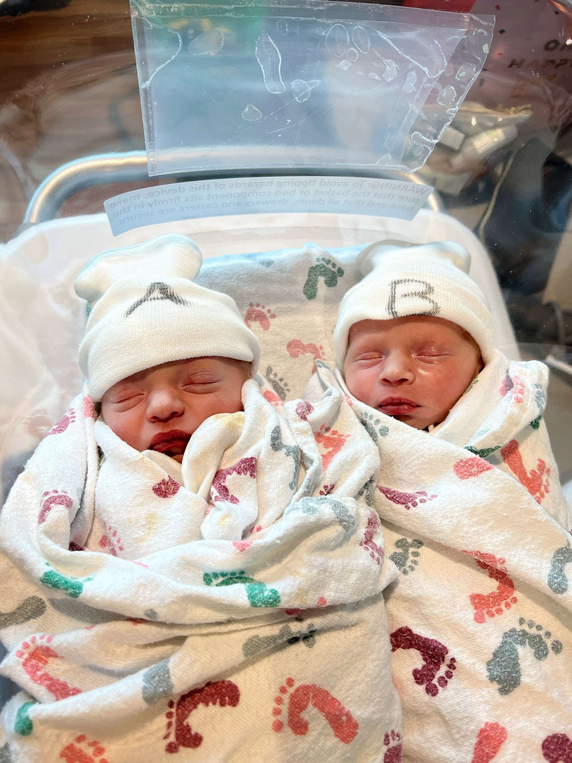 PHOTO: Kali and Cliff Scott's twin daughters were born on two different days, Dec. 31, 2022, and Jan. 1, 2023.