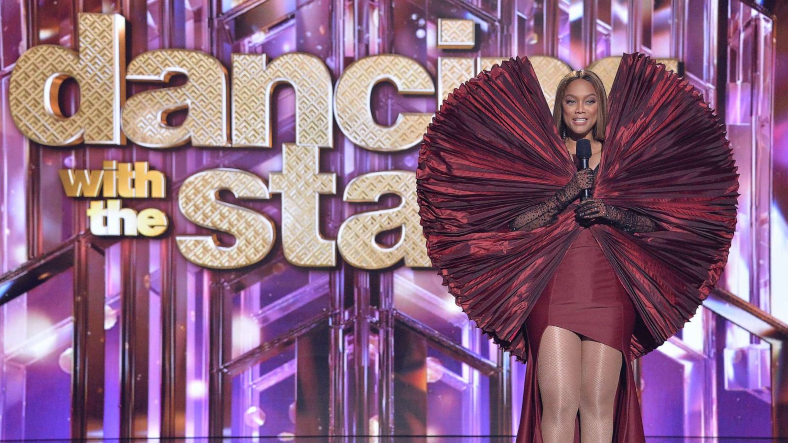 PHOTO: Tyra Banks hosts "Dancing with the Stars," Sept. 27, 2021.