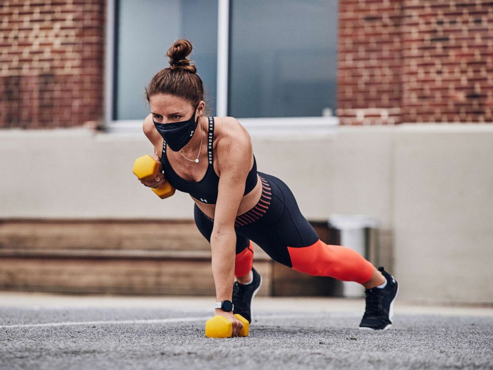 BLAKELYセットアップとUnder Armour Sports Mask Under Armour SportsMask! - YouTube