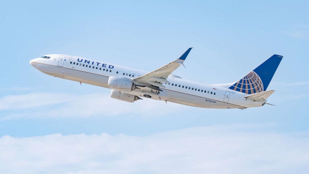PHOTO: A United Airlines airplane takes off from Los Angeles International Airport, July 30, 2022.