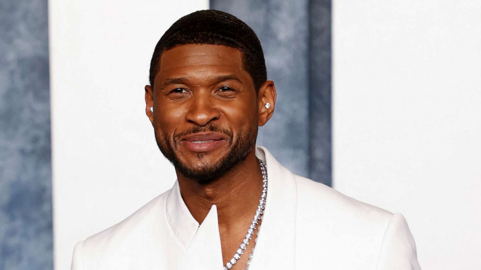 PHOTO: Singer Usher attends the Vanity Fair 95th Oscars Party at the The Wallis Annenberg Center for the Performing Arts in Beverly Hills, Calif., on March 12, 2023.