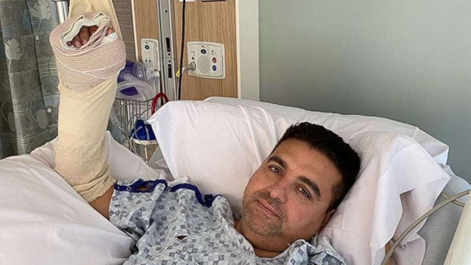 PHOTO: Buddy Valastro lies on a hospital bed recuperating from an injury after being involved in an accident, as seen in an image he posted to his Instagram account.