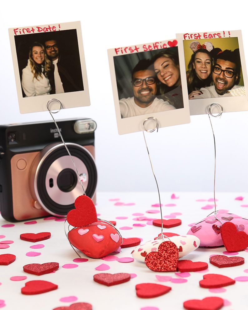 PHOTO: This DIY rock photo holder is the perfect gift for your loved one if you're on a budget.