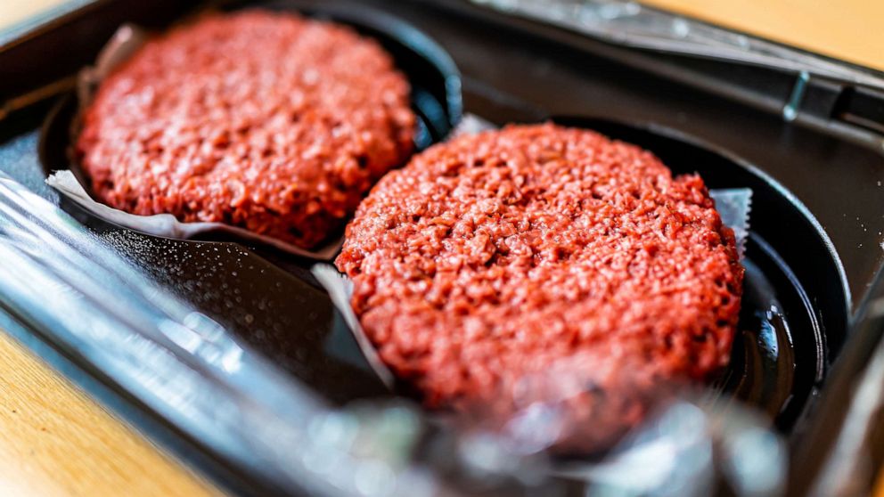 VIDEO: Meatless Monday: We tried beef burgers and meat-free burgers blindfolded 
