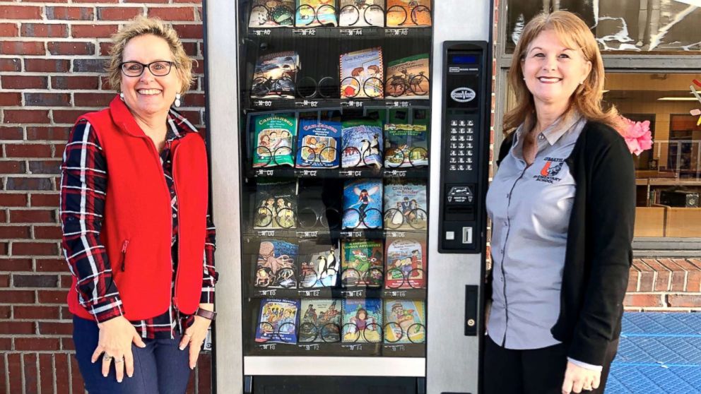 PHOTO: Umatilla Elementary gathers books via Scholastic Book Fair points, donations and purchases by the school.