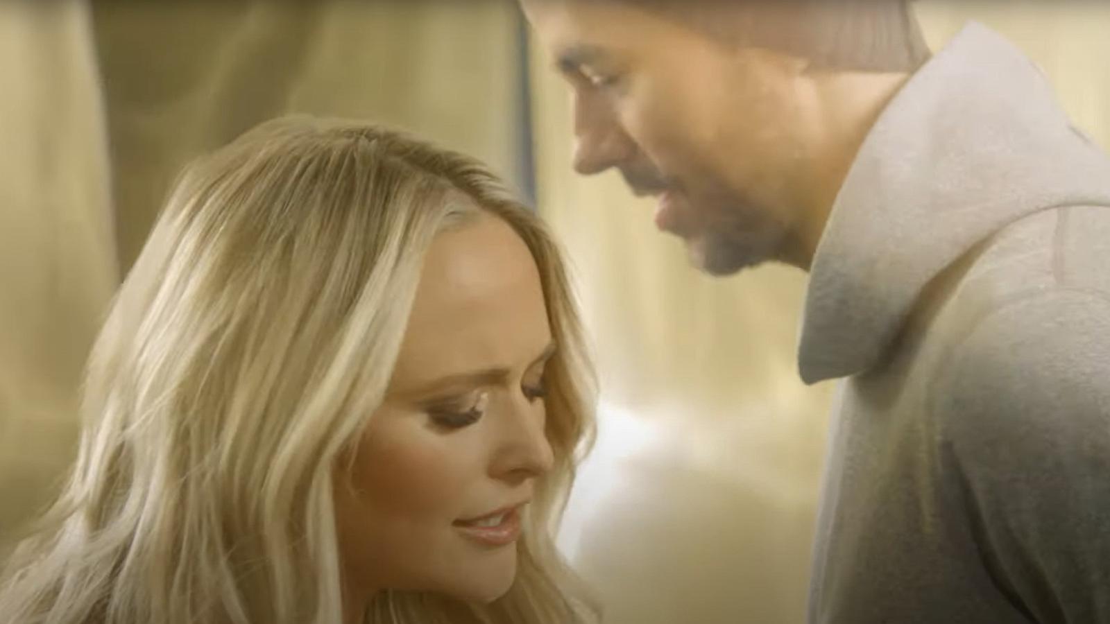 PHOTO: Miranda Lambert and Enrique Iglesias in the music video for their song "Space in My Heart."