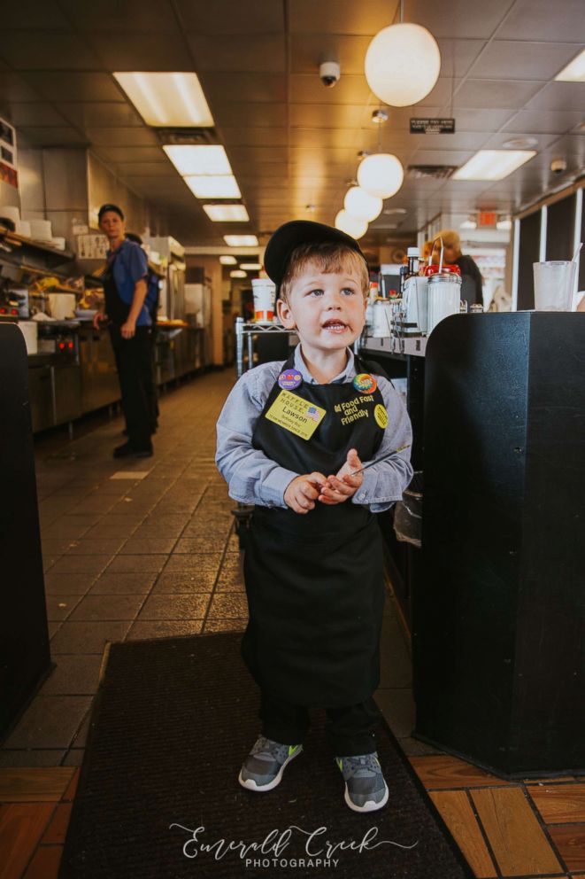 PHOTO: A young boy celebrated his third birthday at Waffle House in Buford, Georgia. 
