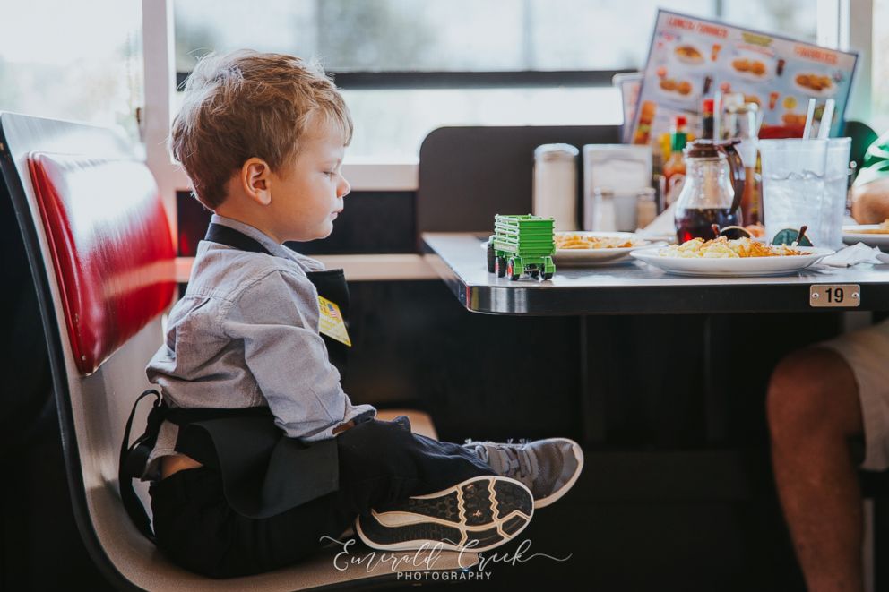 PHOTO: A young boy celebrated his third birthday at Waffle House in Buford, Georgia. 
