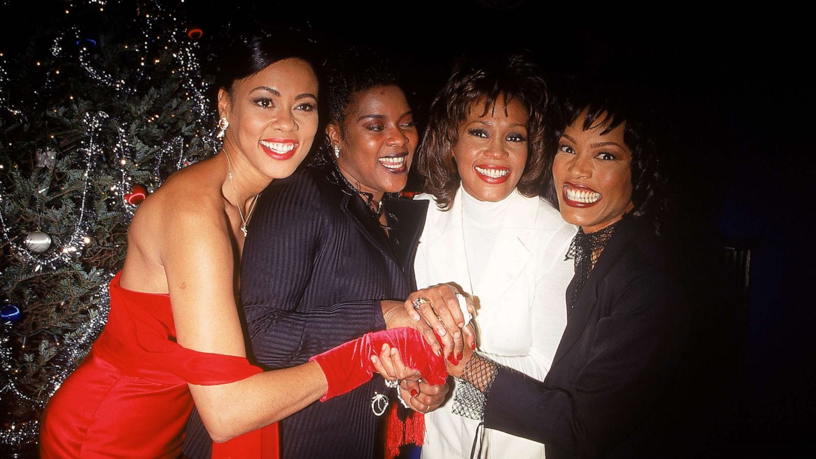 PHOTO: Actresses Lela Rochon, Loretta Devine, Whitney Houston, and Angela Bassett at party for their film Waiting to Exhale, Dec. 19, 1995.