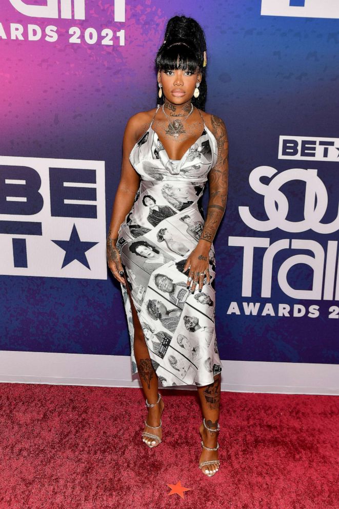 PHOTO: Summer Walker attends The 2021 Soul Train Awards presented by BET at the world famous Apollo theater in New York City on Nov. 20, 2021.