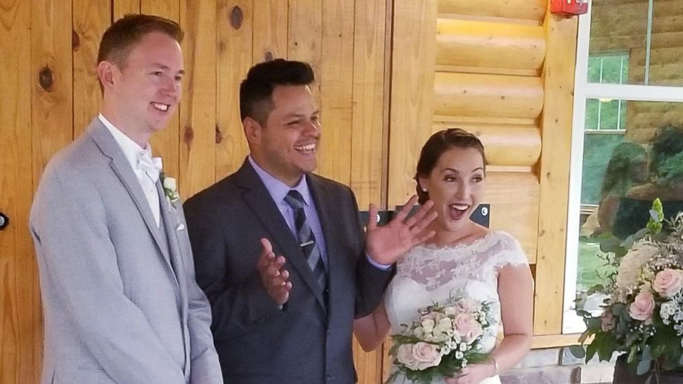 VIDEO: Caterer turns officiant to save couple's wedding day 