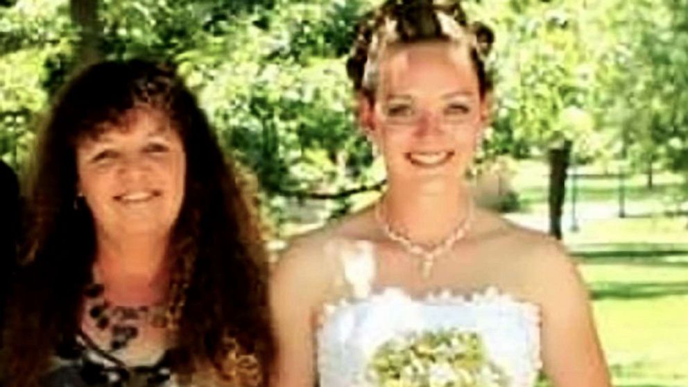 PHOTO: Casey Flory is pictured on her wedding day with her mom, Debbie Harker.