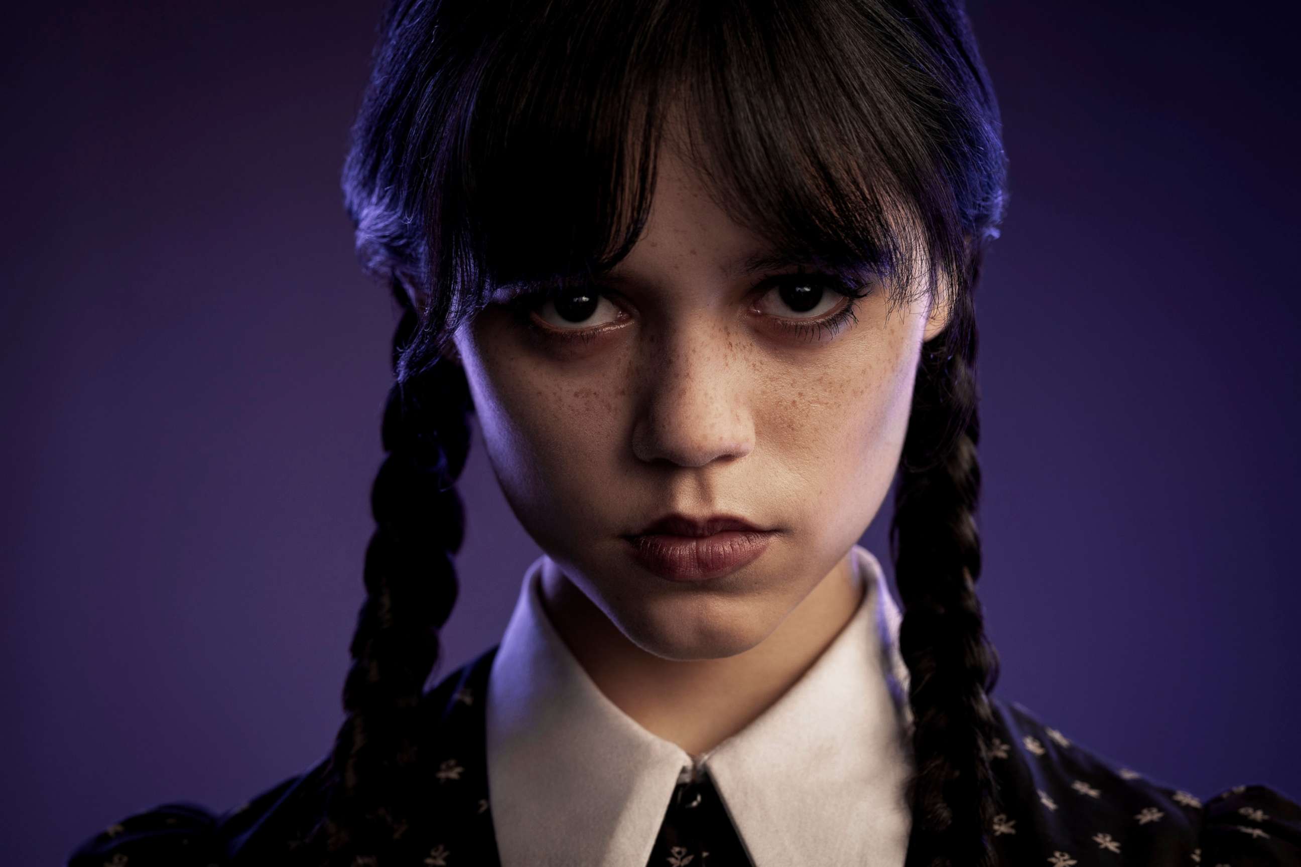 Jenna Ortega transforms into Wednesday Addams in new trailer - ABC