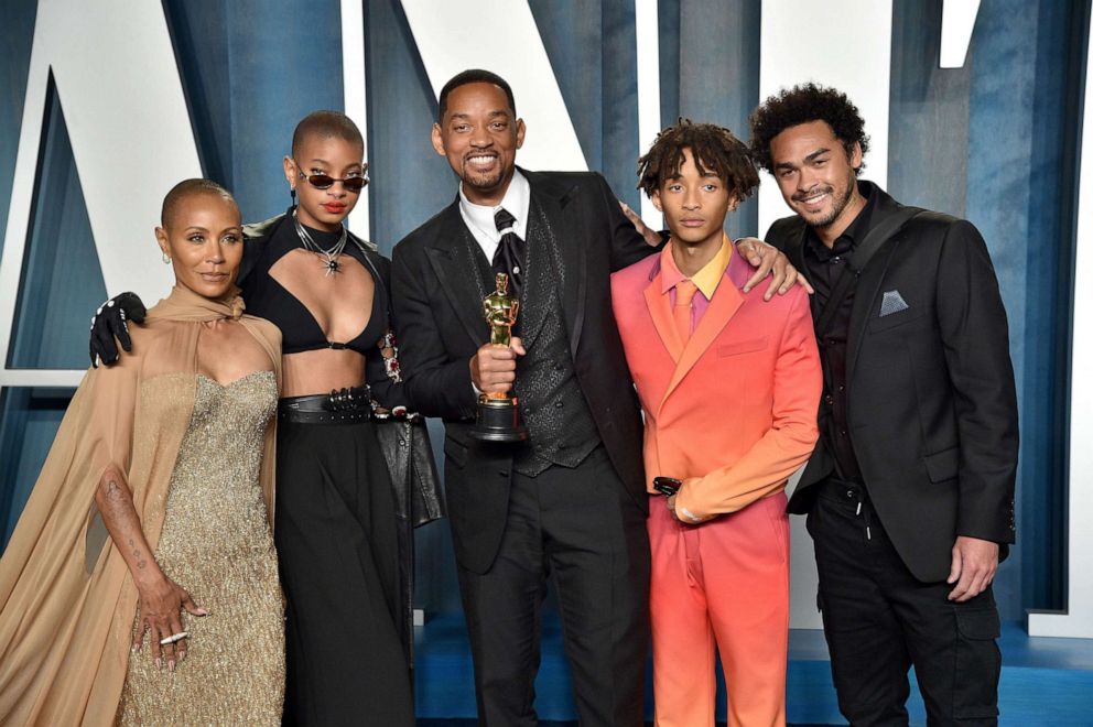 PHOTO: Jada Pinkett Smith, Willow Smith, Will Smith, Jaden Smith and Trey Smith attend the 2022 Vanity Fair Oscar Party, March 27, 2022, in Beverly Hills, Calif. 