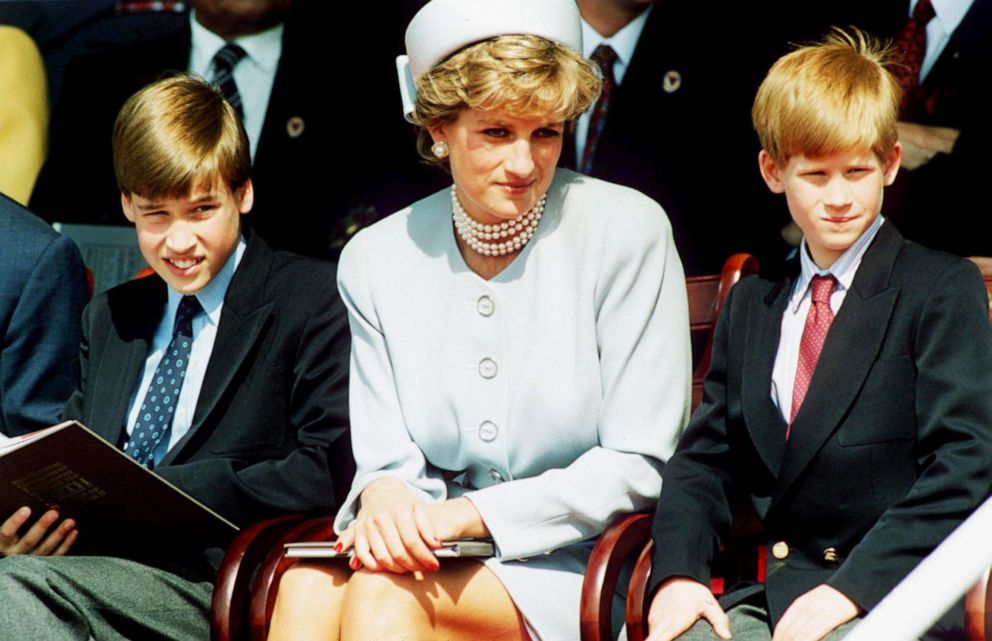 PHOTO: Princess Diana, Princess of Wales with her sons Prince William and Prince Harry attend the Heads of State VE Remembrance Service in Hyde Park, May 7, 1995 in London, England.