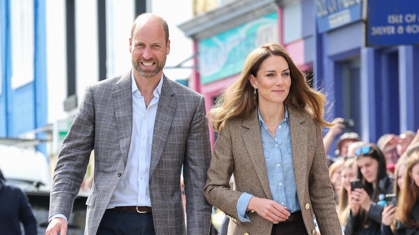 PHOTO: Prince William, Prince of Wales and Catherine, Princess of Wales smile to well-wishers as they arrive for a visit to Aros Hall, April 29, 2025 in Tobermory, Scotland.