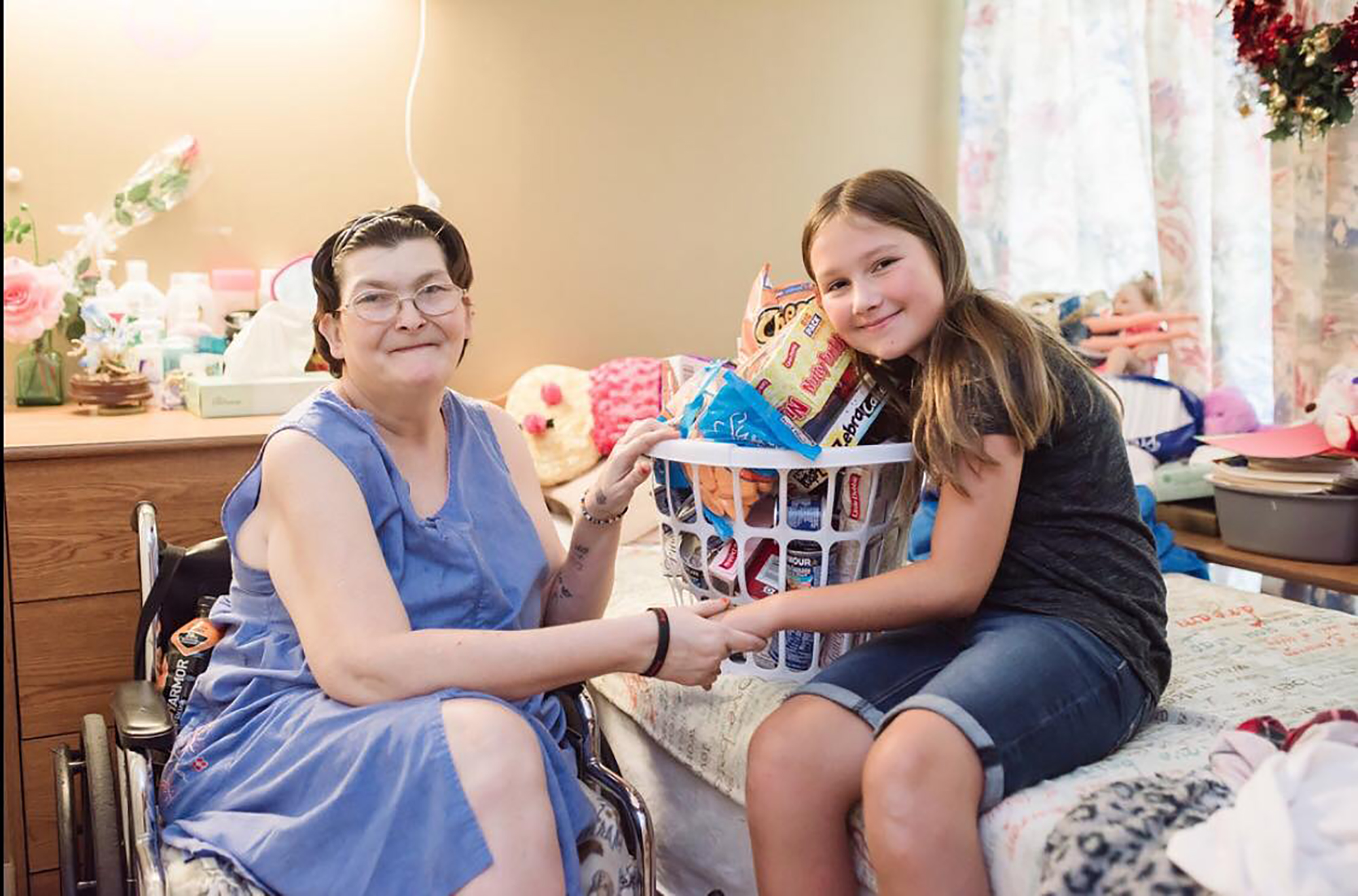 PHOTO: Ruby Kate Chitsey, 11, grants wishes of nursing home residents at five long term care centers in three counties in and around Harrison, Arkansas.