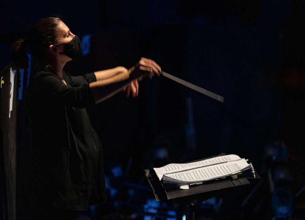 PHOTO: Lidiya Yankovskaya conducts "Becoming Santa Claus" at Chicago Opera Theater in December 2021.