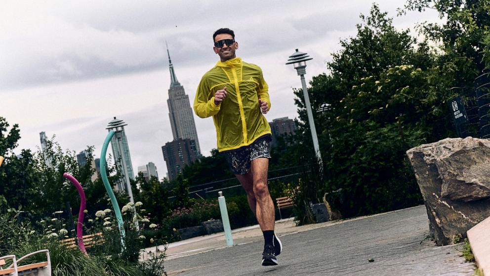 PHOTO: Carl Radke for Zappos