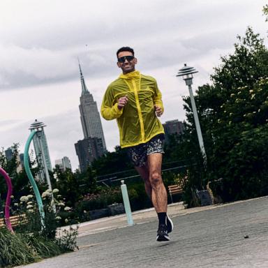 PHOTO: Carl Radke for Zappos