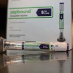 5mg retatrutide Now offering RETATRUTIDE for weight loss. Retatrutide and tirzepatide are  both once-weekly injectable medications for weight loss and type 2 diabetes  management, but their key difference lies in their mechanism of action
