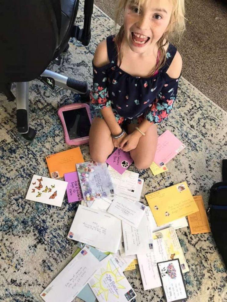 PHOTO: Zoe Ray, 7, is receiving cards from around the country to mark her 1,000th day of chemotherapy.