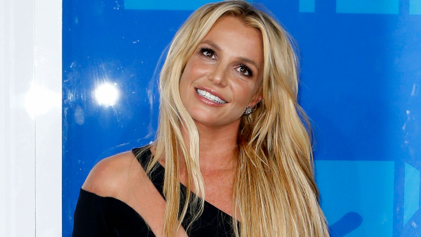 PHOTO: In this Aug. 28, 2016, file photo, Britney Spears arrives at the 2016 MTV Video Music Awards in New York.