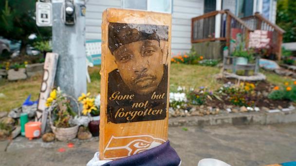Jury deliberating in trial of 3 officers charged in Manuel Ellis' death - Vimarsana News