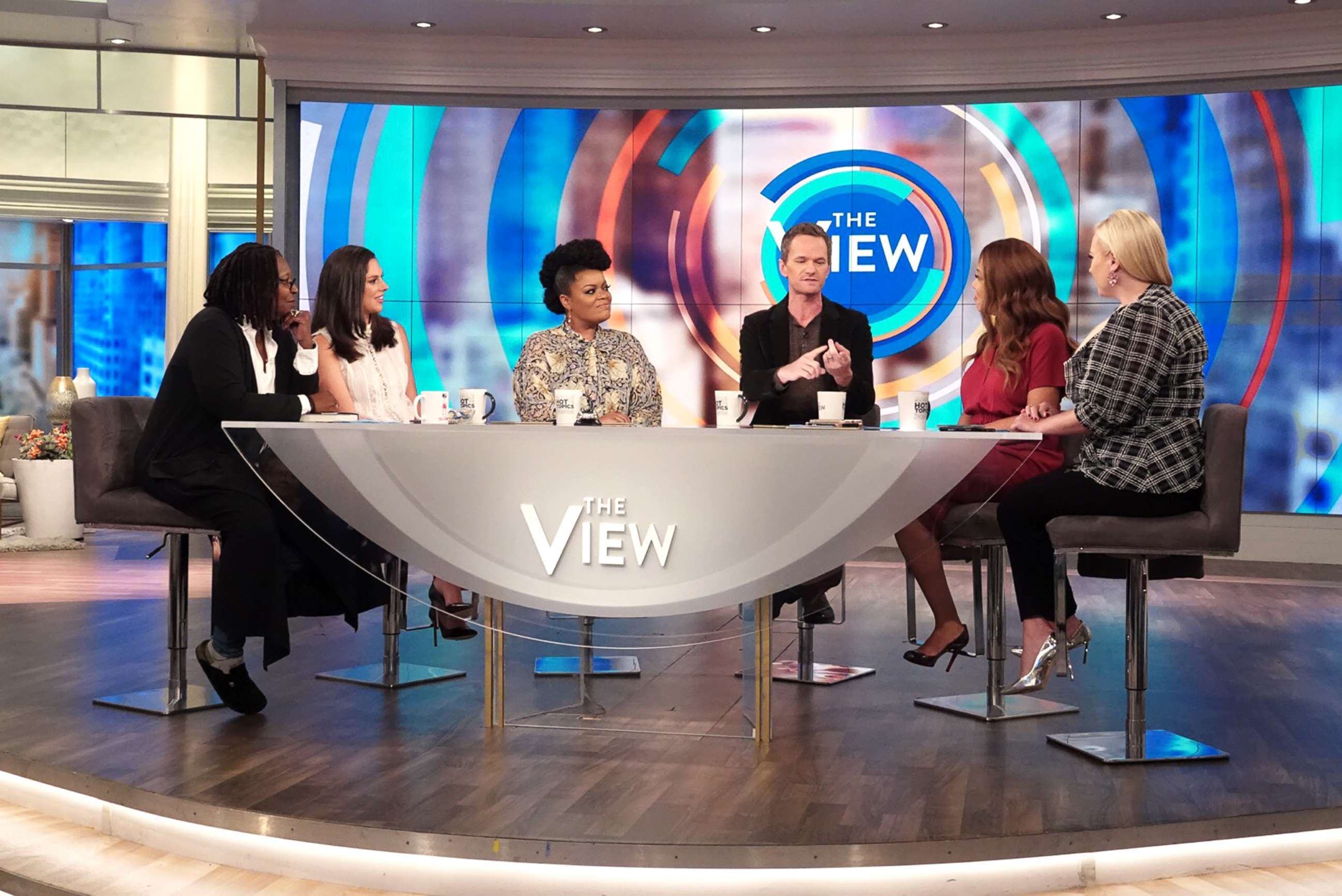PHOTO: Neil Patrick Harris joins "The View" to discuss his new book, "The Magic Misfits: The Second Story."