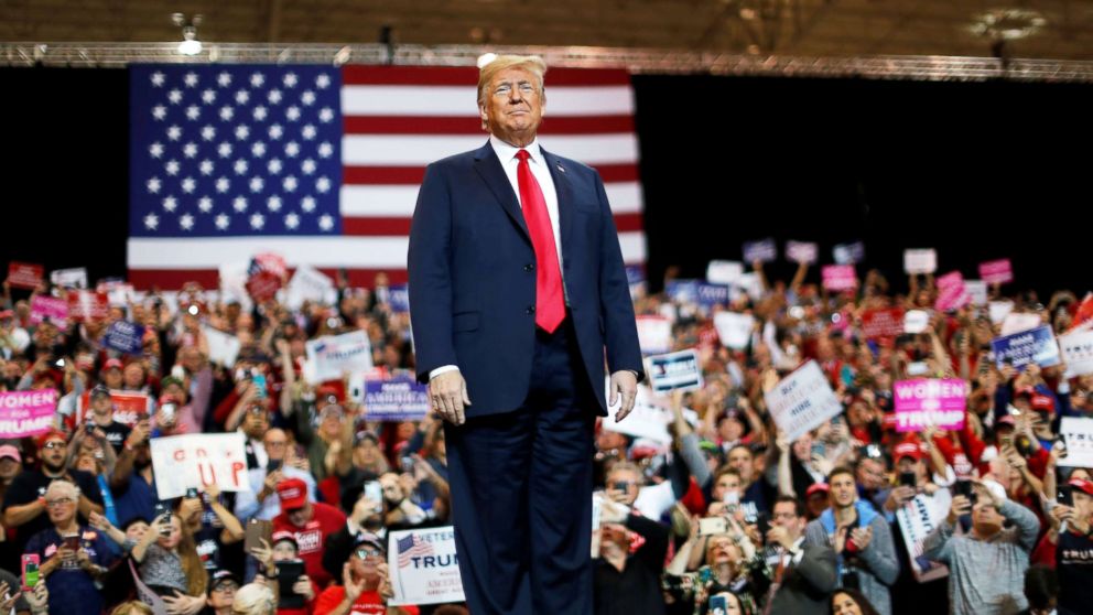 PHOTO: President Donald Trump acknowledges supporters during a campaign rally in Cleveland, Nov. 5, 2018.