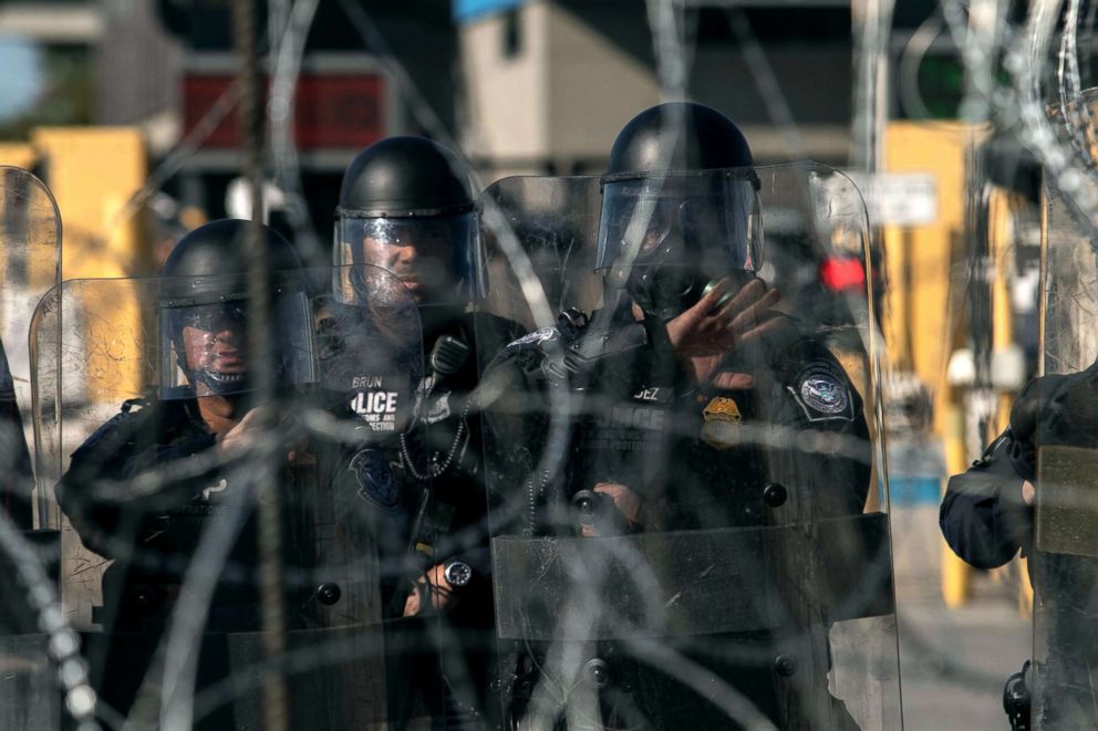 PHOTO: US Customs and Border Protection agents carry out an "operational readiness exercises" at the San Ysidro port of entry in the US, Jan. 10, 2019.