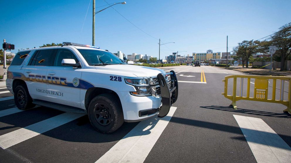 8 injured, 2 dead in multiple Virginia Beach shootings - ABC News
