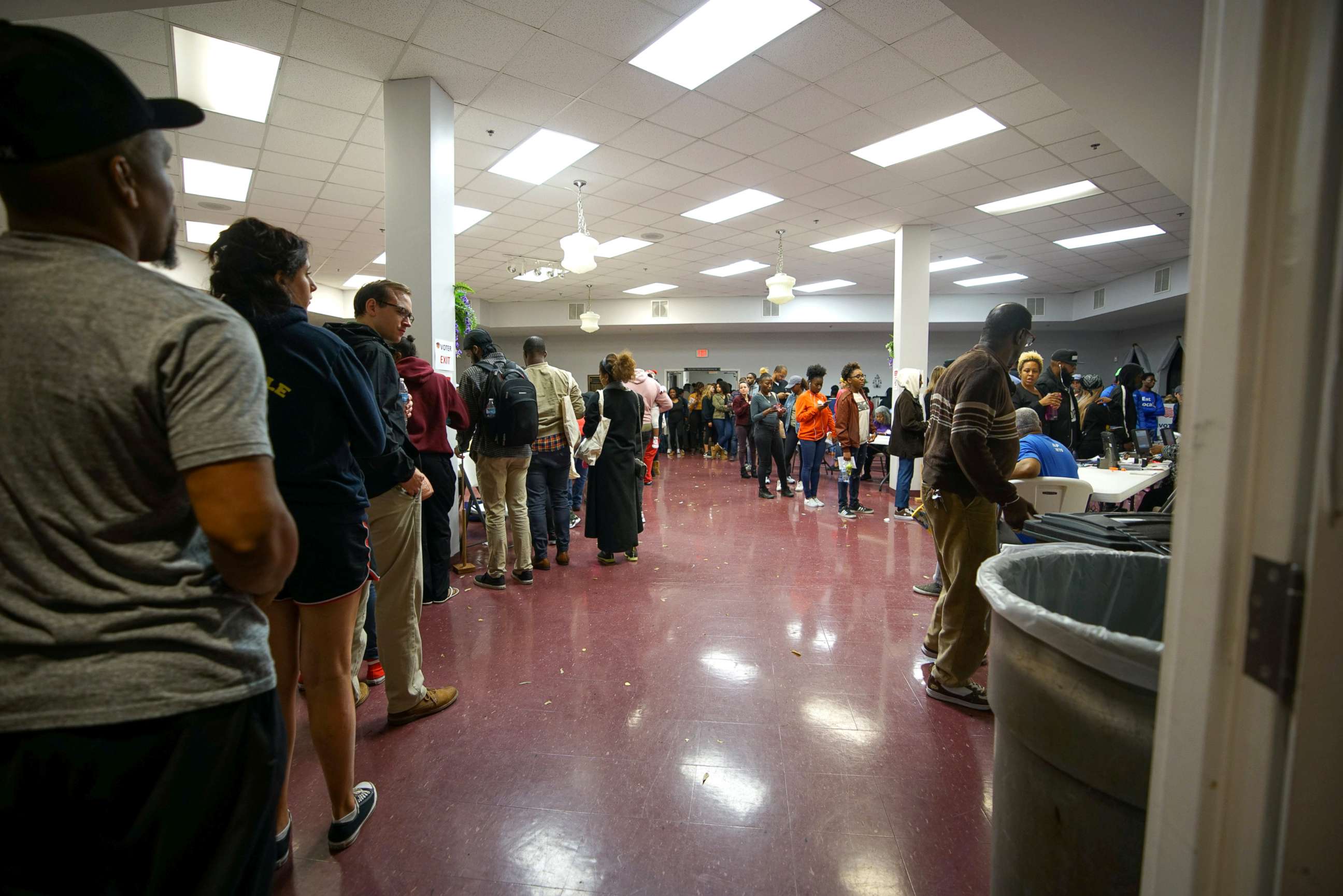 PHOTO: A long line remains past the 7 pm cut off for midterm elections at Liberty Baptist Church in Atlanta, Nov. 6, 2018.