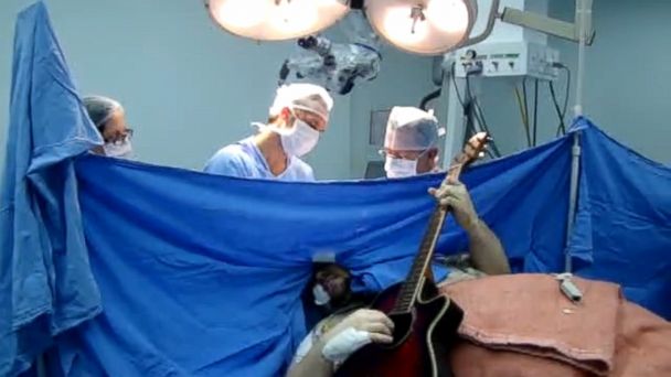 video-patient-makes-beautiful-music-during-brain-surgery-abc-news